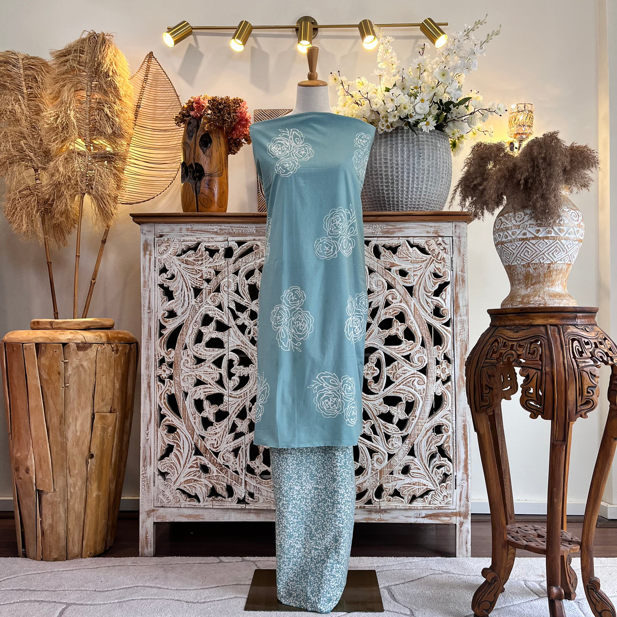 (PREORDER) Kurung Pahang Batik